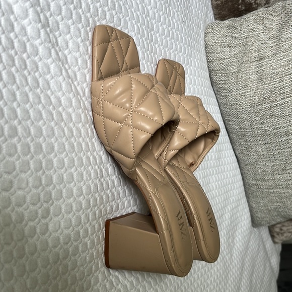 Zara shoes - Picture 4 of 4